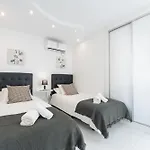 Vb Beachfront The Pearl 2Bdr Apt
