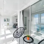 Vb Beachfront The Pearl 2Bdr Apt