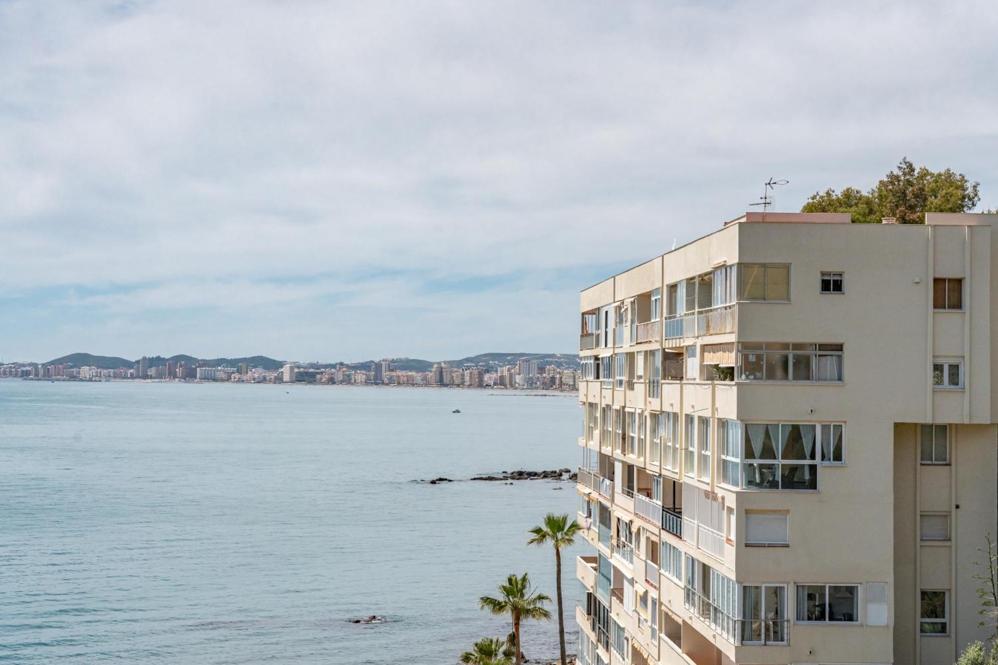 Apartment Vb Beachfront The Pearl 2bdr *